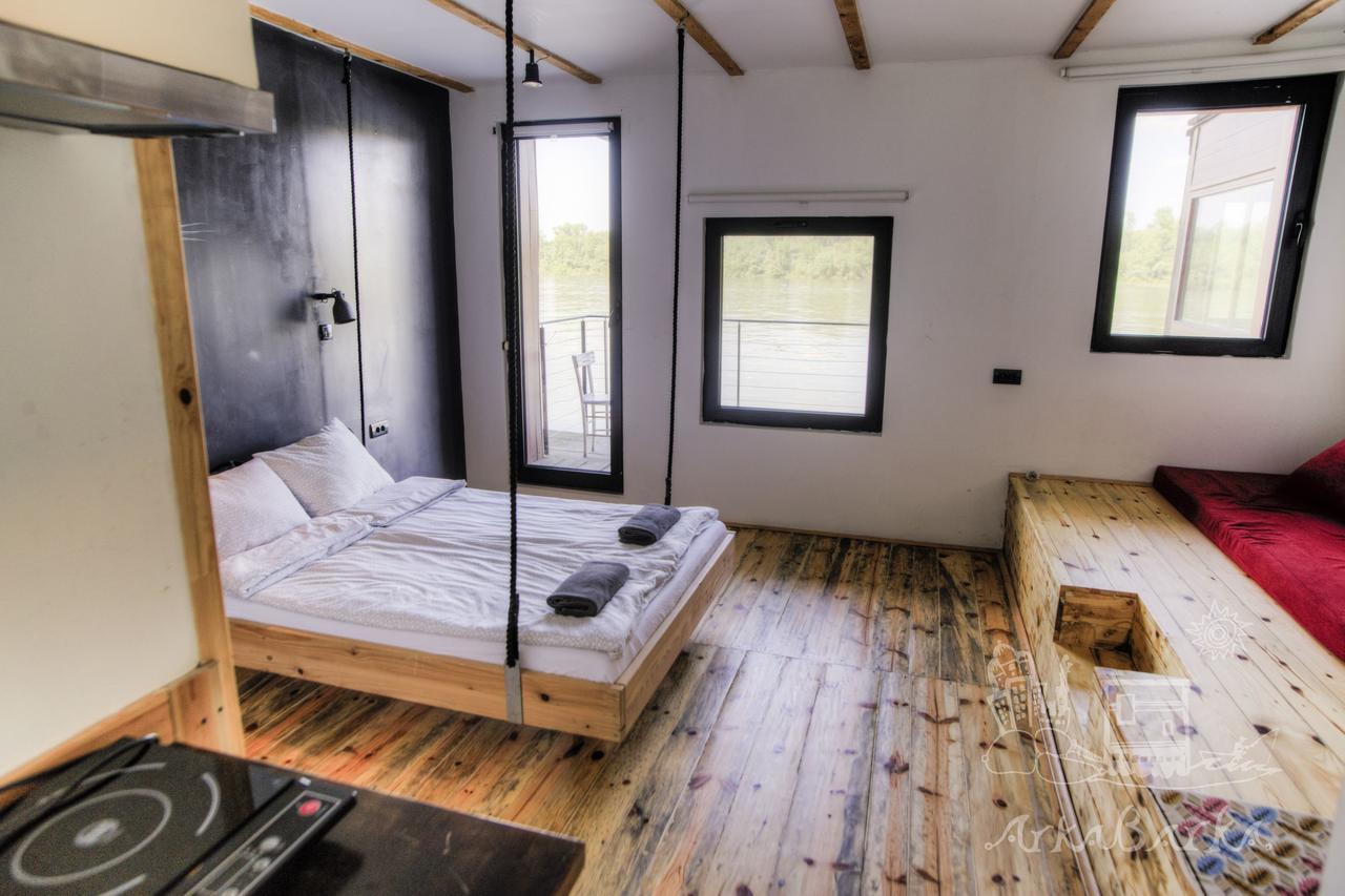 בלגרד Arkabarka 2- Floating Dream Rooms And Apartments מראה חיצוני תמונה
